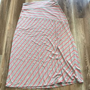 L Striped Maxi Skirt